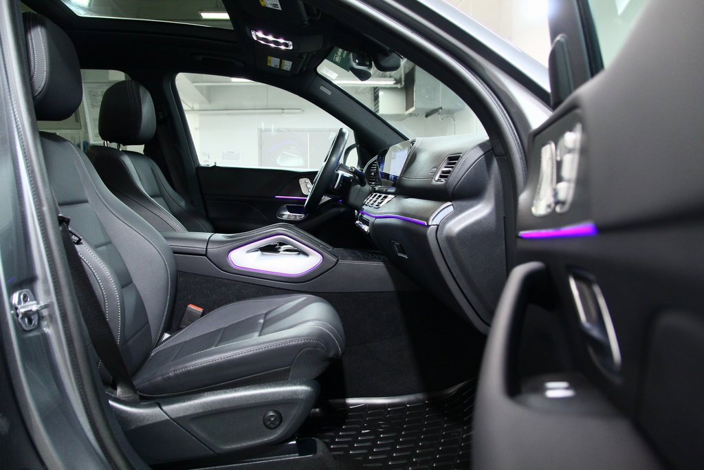 Used 2025 Mercedes-Benz GLS 450 4MATIC image 24