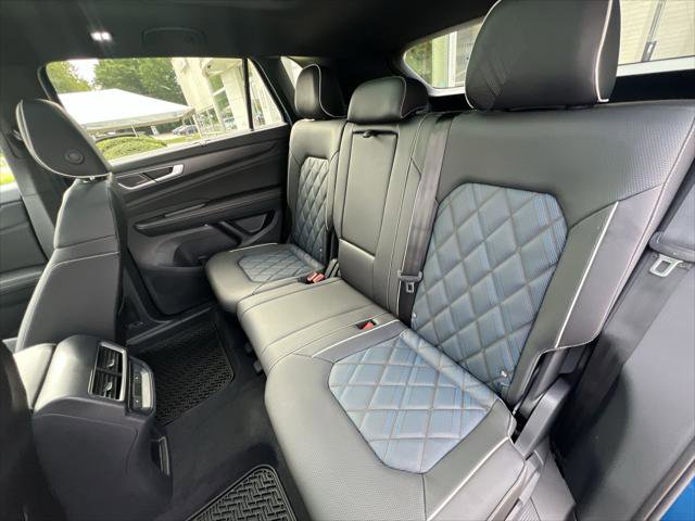 New 2025 Volkswagen Atlas Cross Sport SEL Premium R-Line image 22