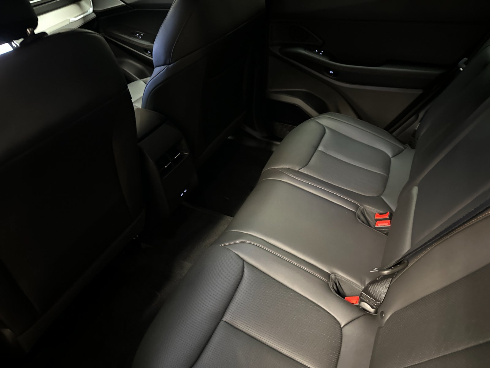 New 2026 Jeep Cherokee Limited AWD/4WD image 11