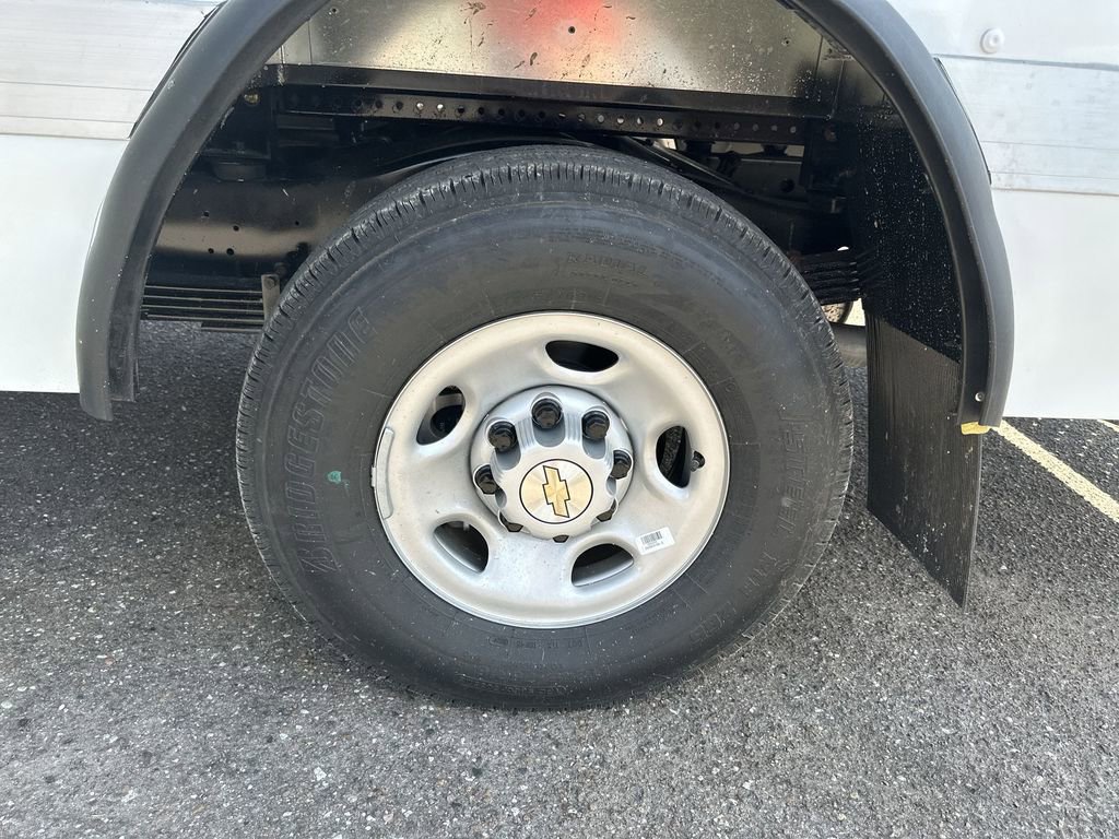 New 2025 Chevrolet Express 3500 w/ Power Convenience Package image 25