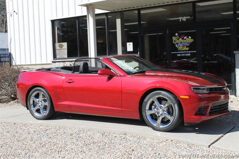 Used 2015 Chevrolet Camaro SS w/ RS Package RWD image 25