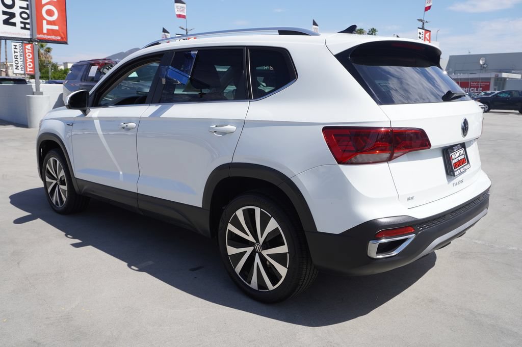 Used 2022 Volkswagen Taos SE FWD image 5