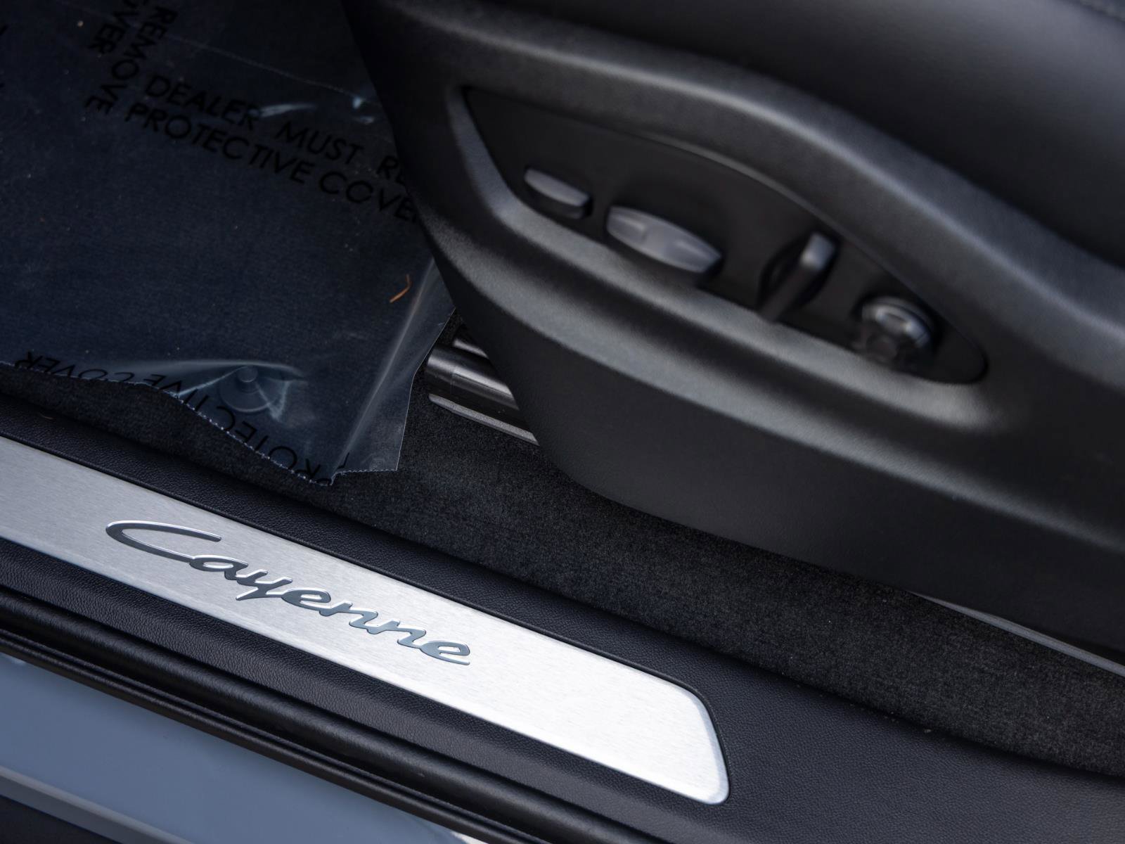 New 2025 Porsche Cayenne E-Hybrid image 27