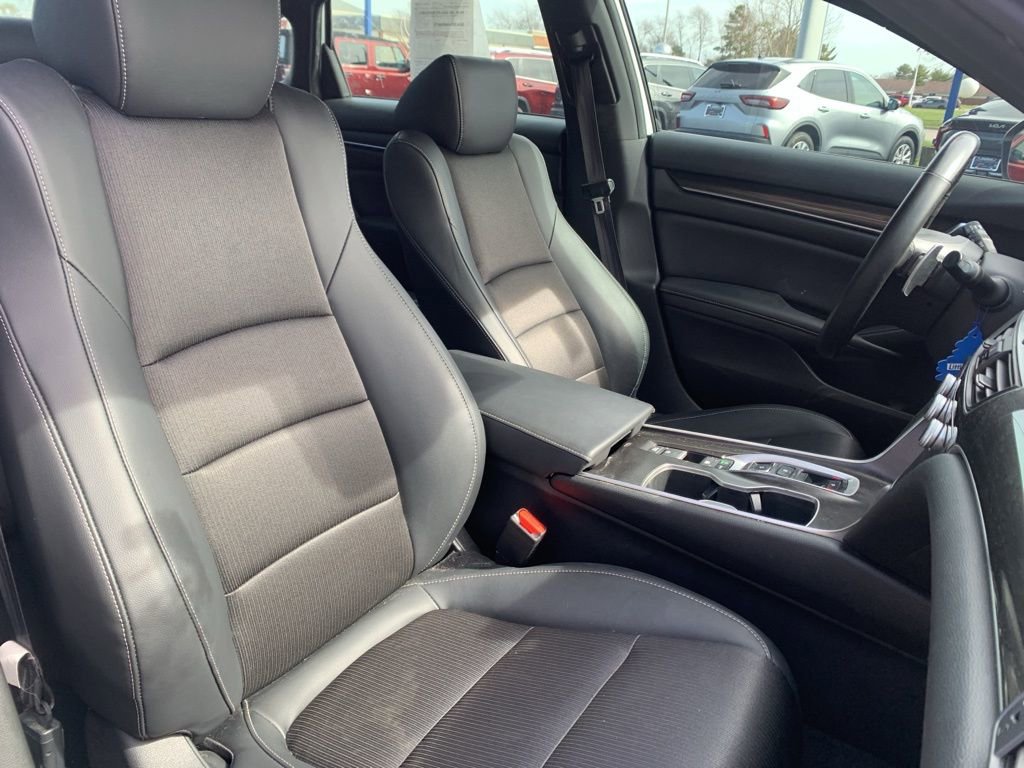 Used 2022 Honda Accord Sport image 11