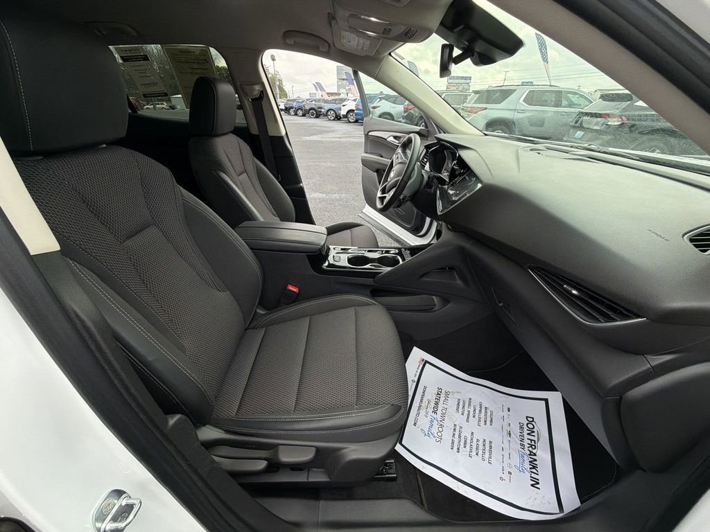 Used 2023 Buick Envision Preferred image 11