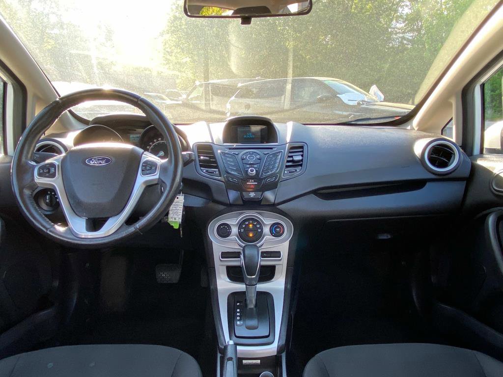 Used 2016 Ford Fiesta SE image 11
