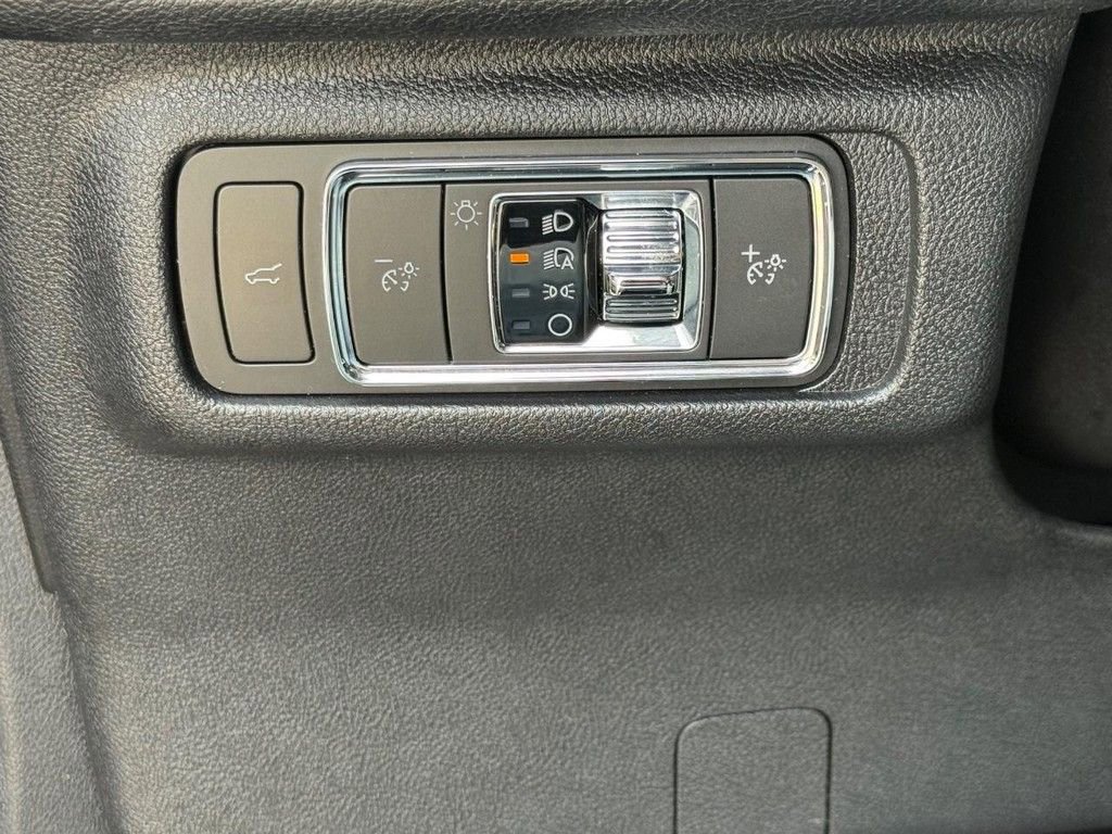 Used 2022 Lincoln Corsair Reserve image 26