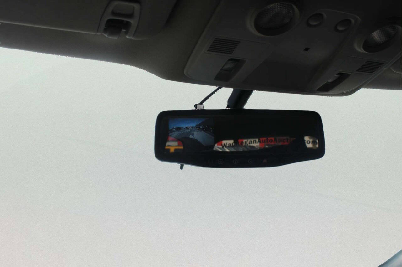 Used 2009 Chevrolet Traverse LT image 7