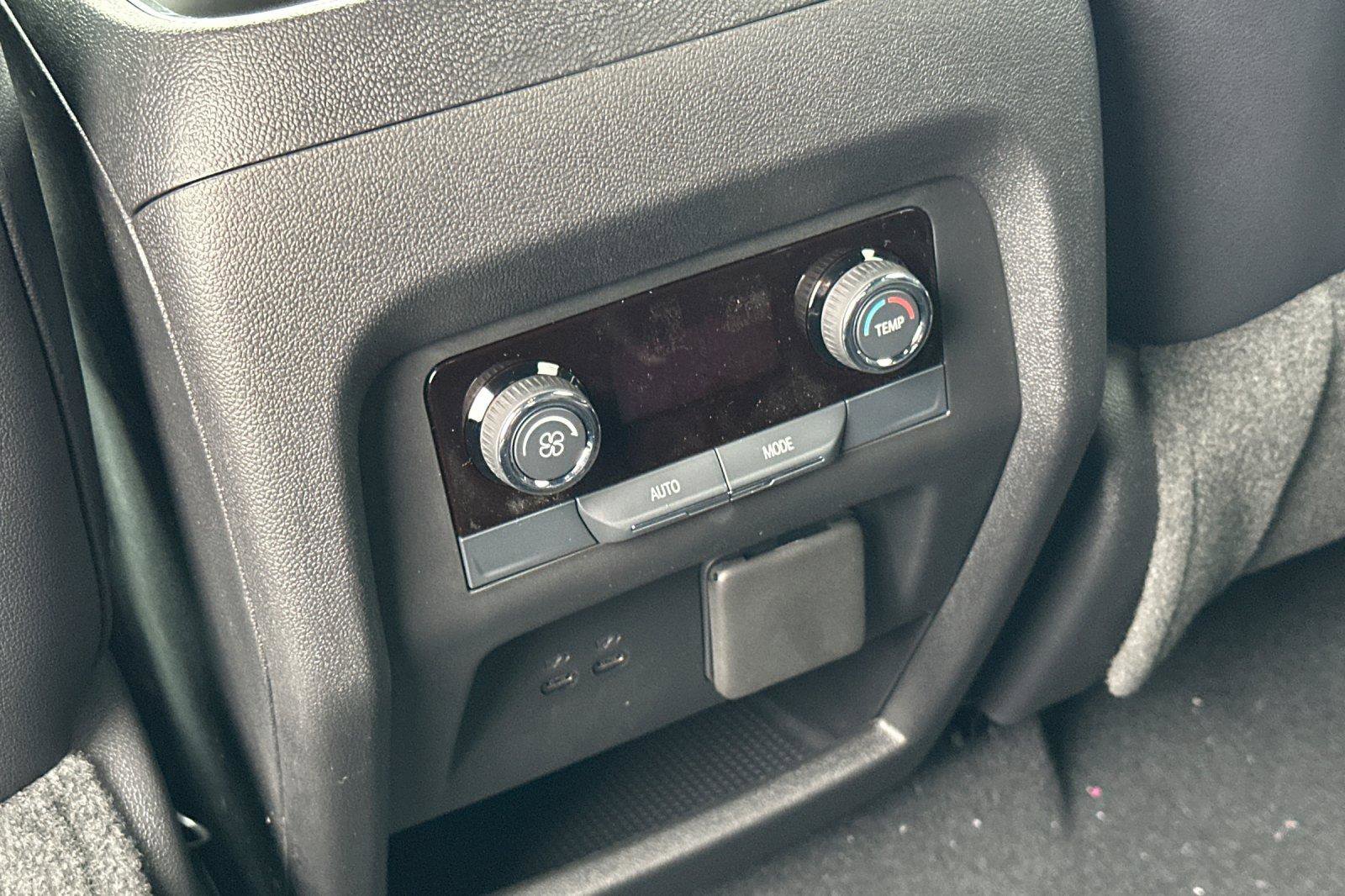New 2026 Chevrolet Traverse LT w/ Enhanced Driving Package image 16