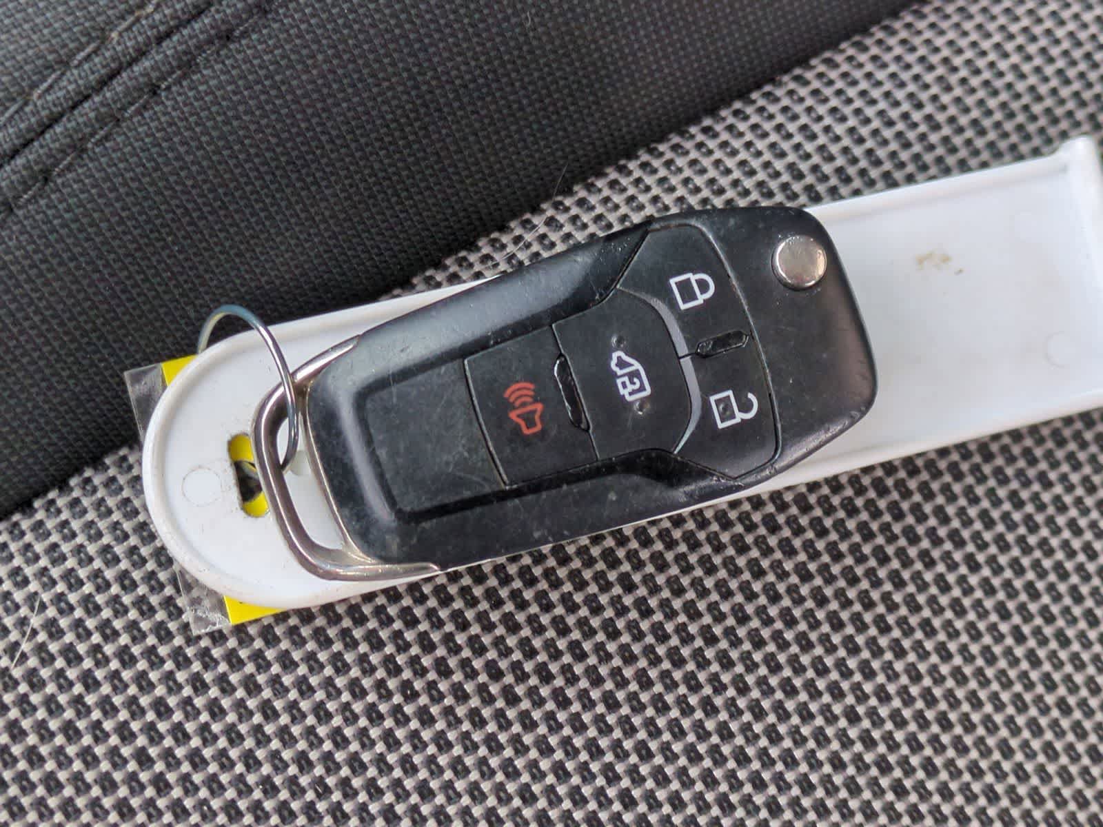 Used 2020 Ford Transit Connect XL image 32