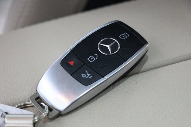 Used 2020 Mercedes-Benz C 300 4MATIC Sedan image 37