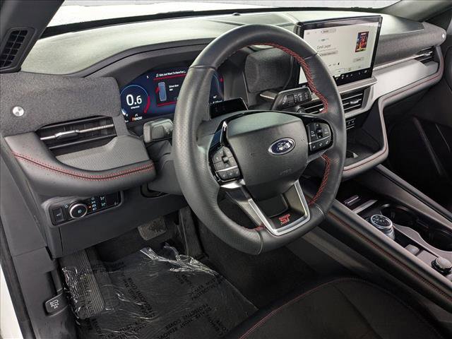 Used 2025 Ford Explorer ST image 10