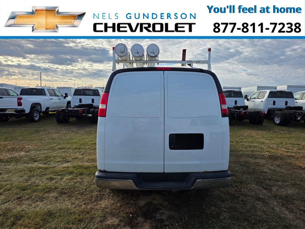 Used 2018 Chevrolet Express 3500 RWD image 5