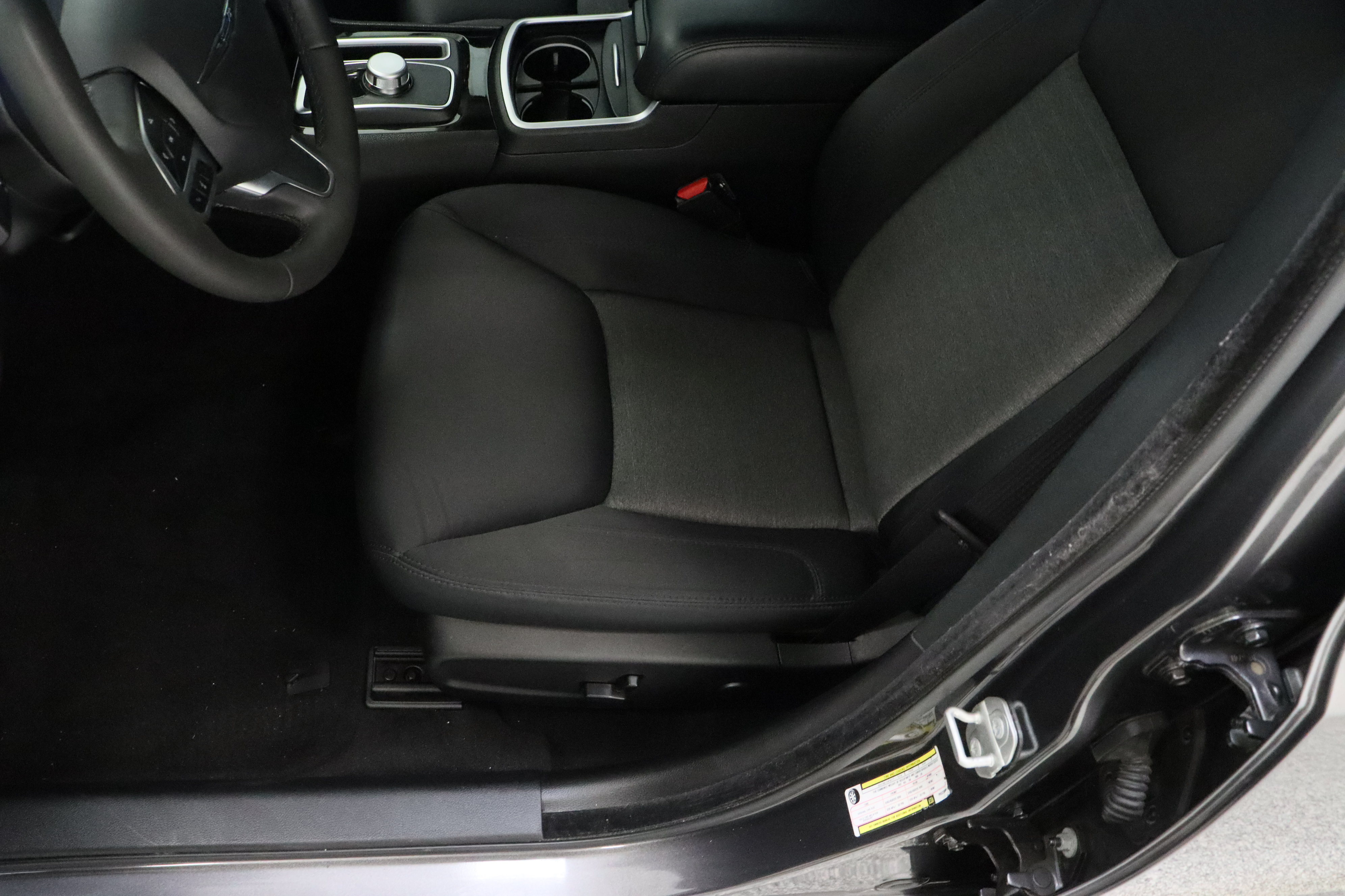 Used 2023 Chrysler 300 Touring w/ Sport Appearance Package RWD image 15