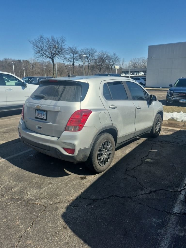 Used 2018 Chevrolet Trax LS image 7