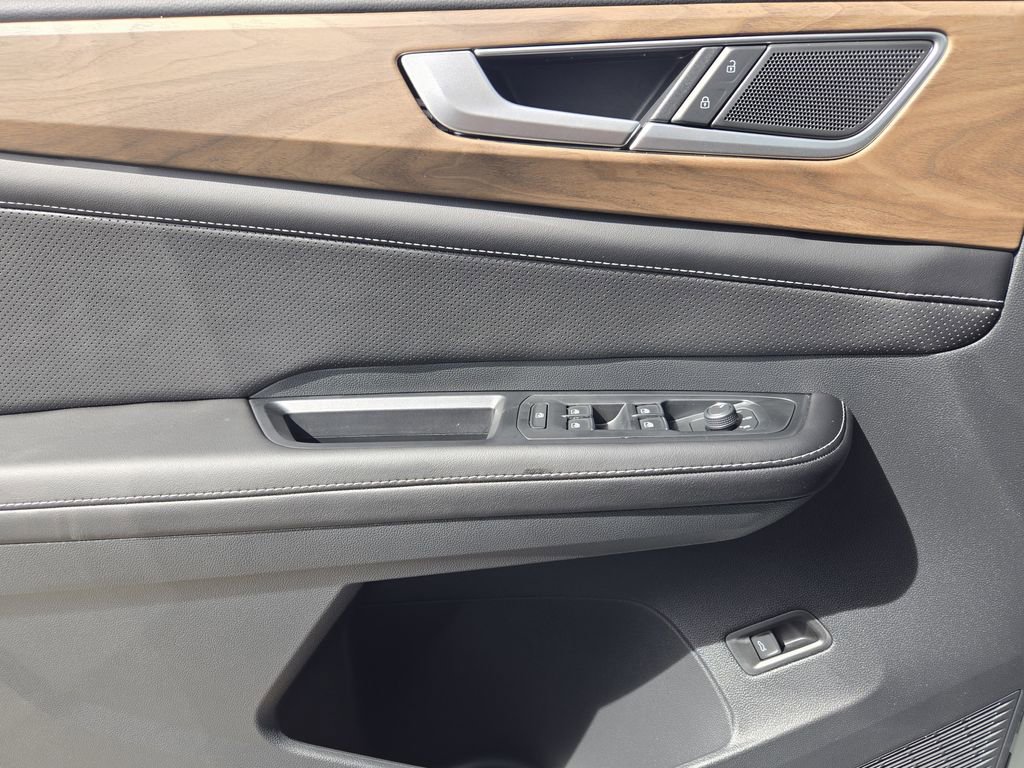 New 2026 Volkswagen Atlas SE image 18