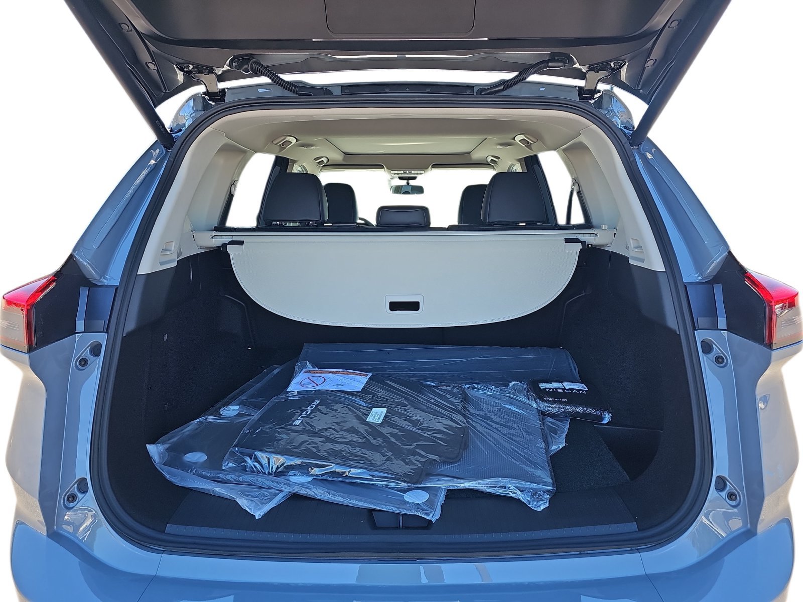 New 2027 Nissan Rogue Dark Armor FWD image 30