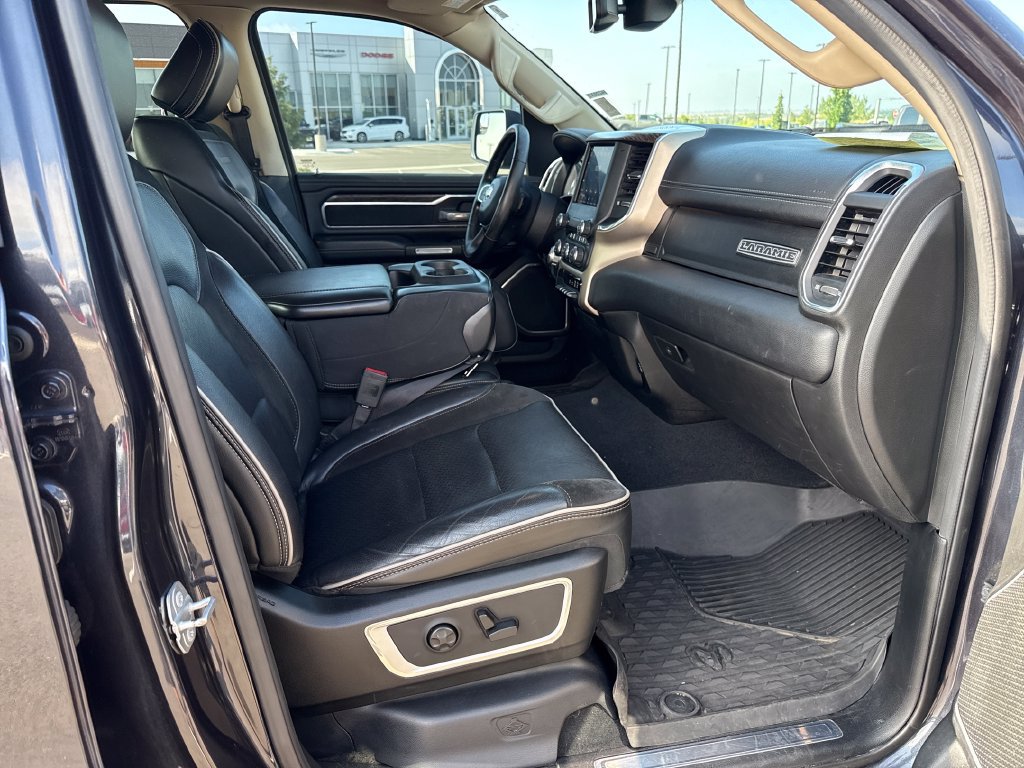 Used 2019 RAM 1500 Laramie AWD/4WD image 29