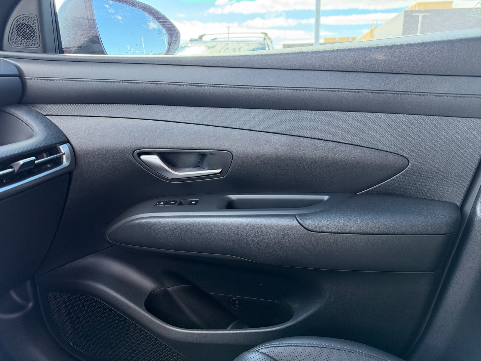 Certified 2025 Hyundai Tucson SEL AWD/4WD image 16
