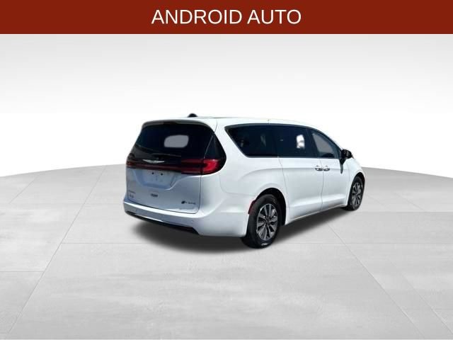 Used 2023 Chrysler Pacifica Touring-L FWD image 7