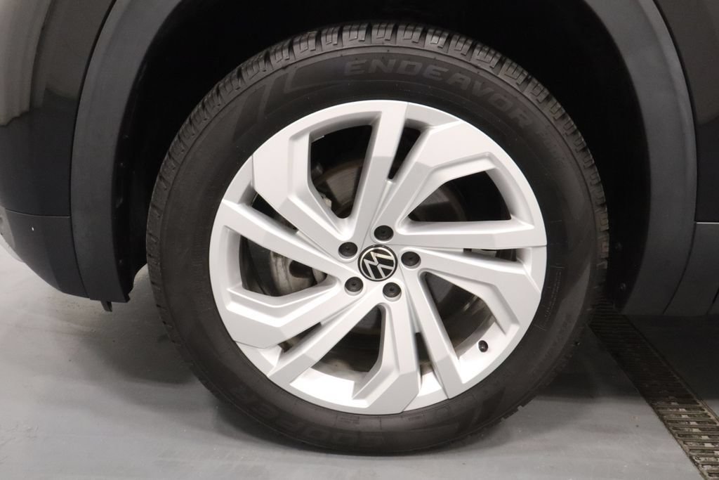 Used 2021 Volkswagen Atlas Cross Sport SEL AWD/4WD image 25
