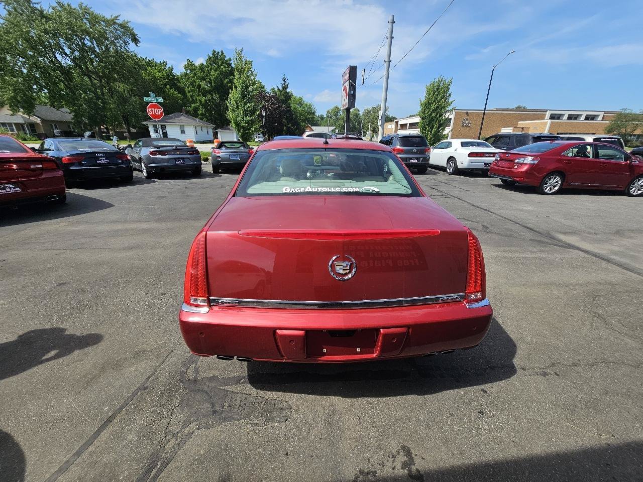 Used 2007 Cadillac DTS Luxury I w/ Trunk Convenience Package FWD image 9