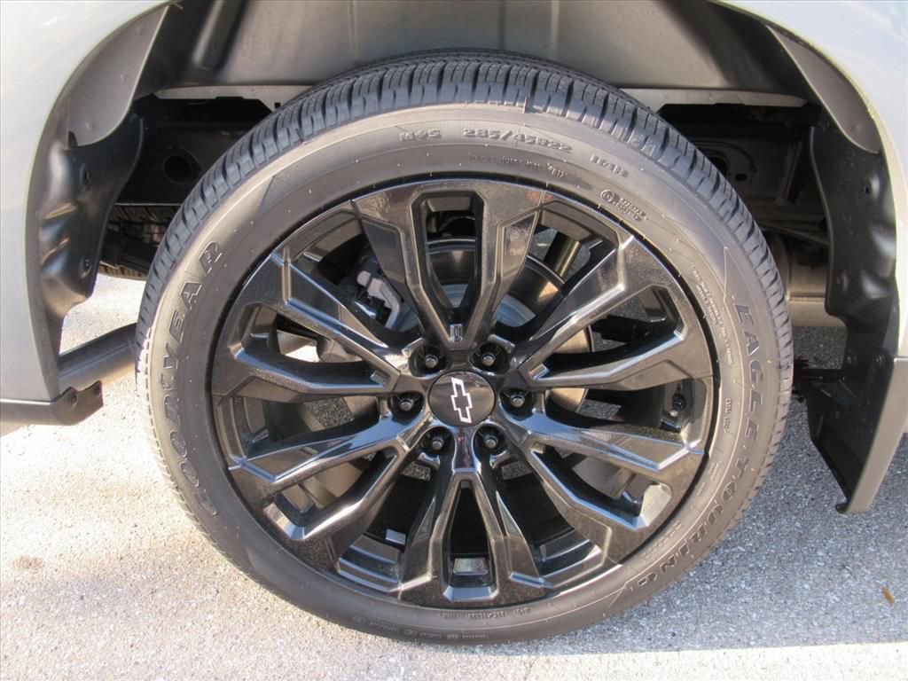 Used 2026 Chevrolet Silverado 1500 W/T w/ WT Value Package image 10