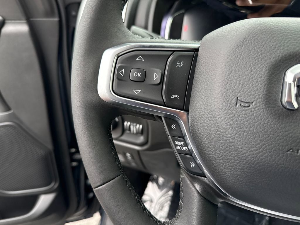 New 2026 RAM 1500 4x4 Crew Cab image 28