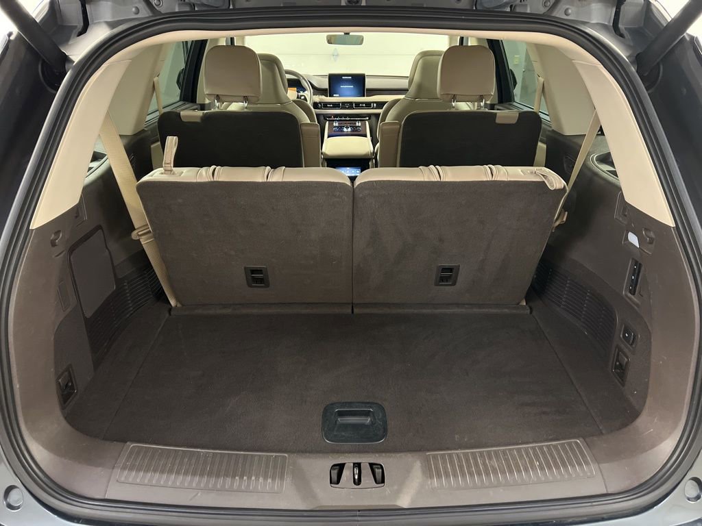 Used 2022 Lincoln Aviator Reserve w/ Equipment Group 201A image 39