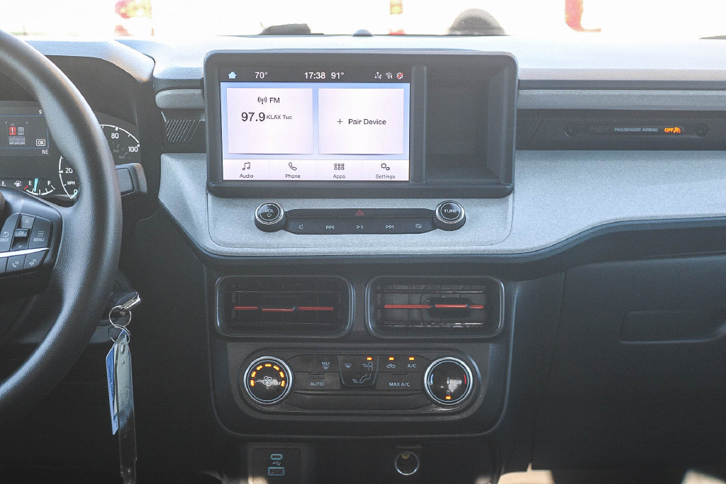 Certified 2024 Ford Maverick XLT FWD image 16