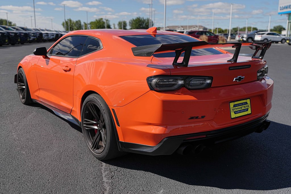 Used 2019 Chevrolet Camaro ZL1 RWD image 11
