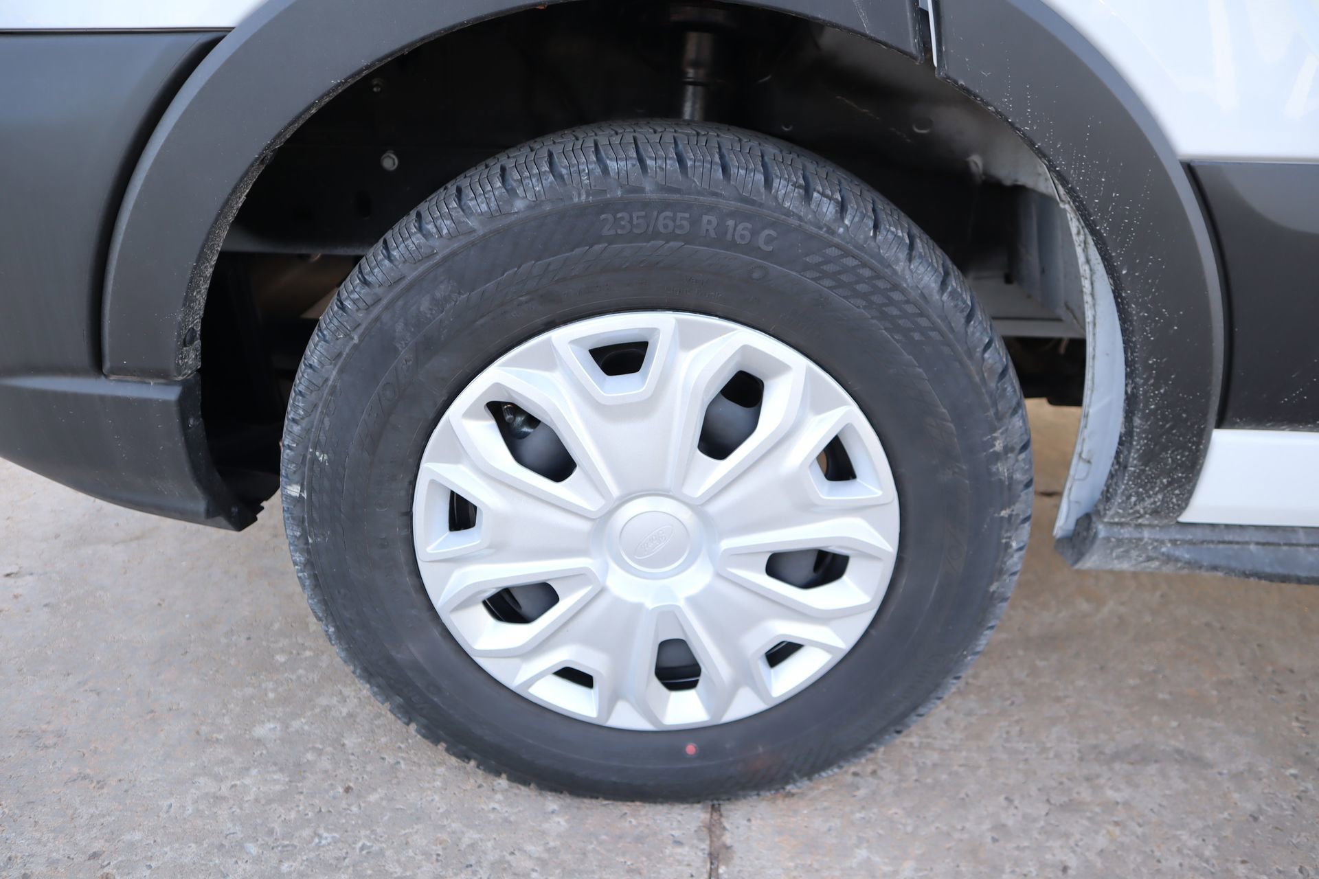 New 2025 Ford Transit 350 w/ Interior Upgrade Package image 17