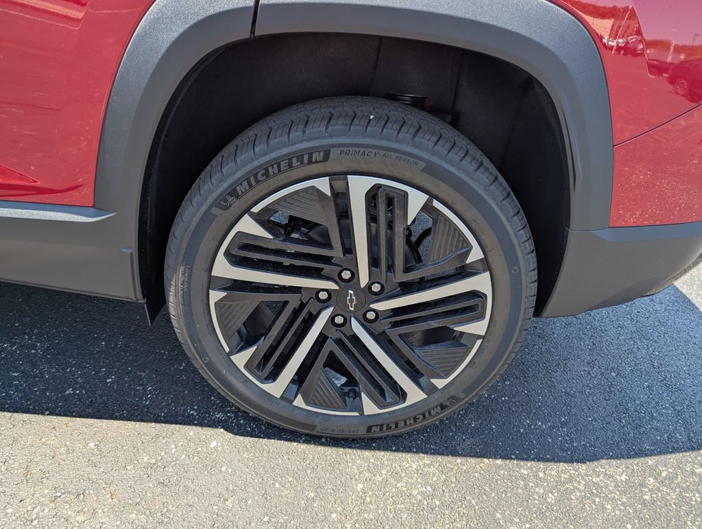 New 2026 Chevrolet Equinox RS w/ Safety and Technology Package FWD image 22