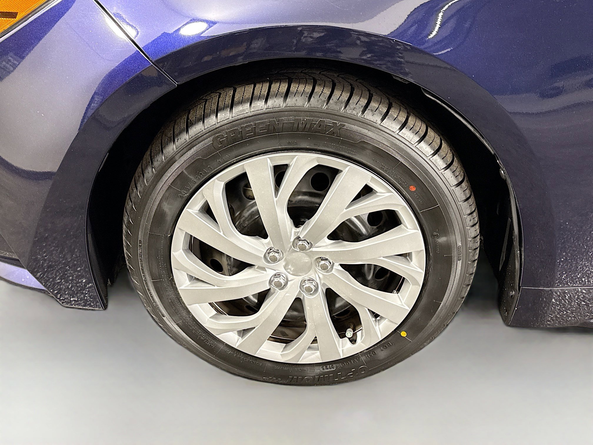 Used 2023 Toyota Corolla LE image 18