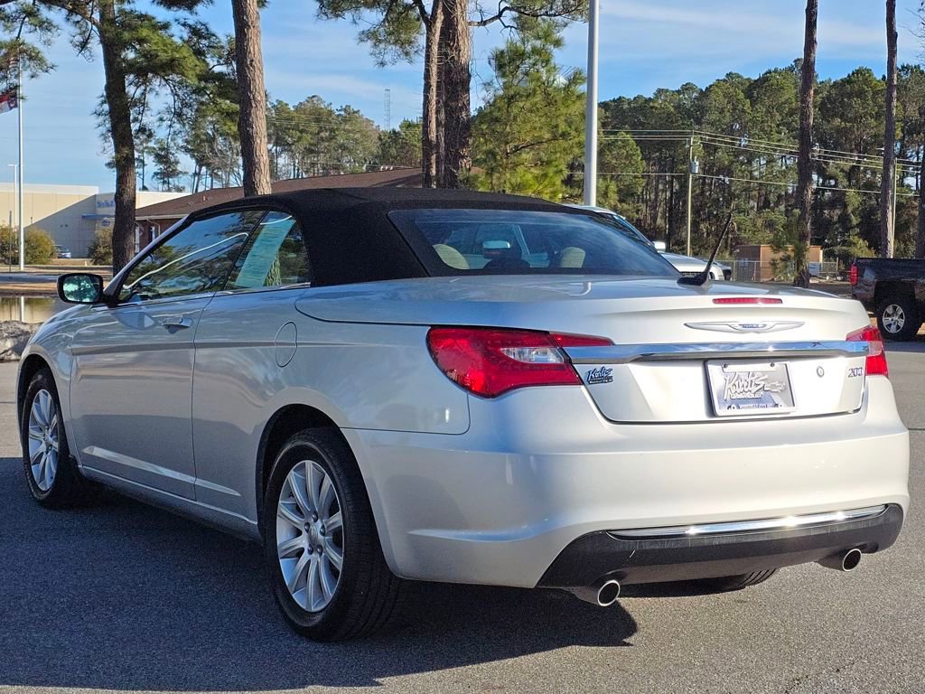 Used 2011 Chrysler 200 Touring w/ Cold Weather Group image 3