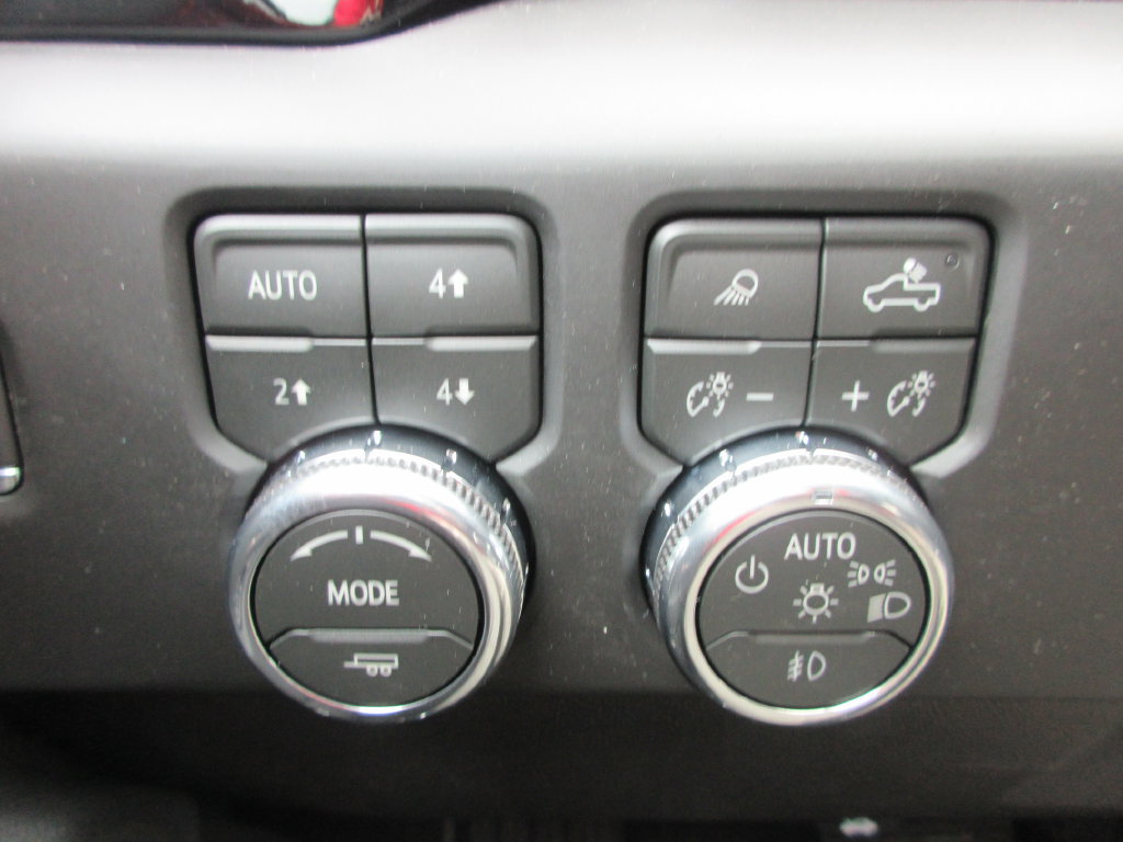 New 2026 GMC Sierra 1500 AT4 w/ AT4 Premium Package AWD/4WD image 19