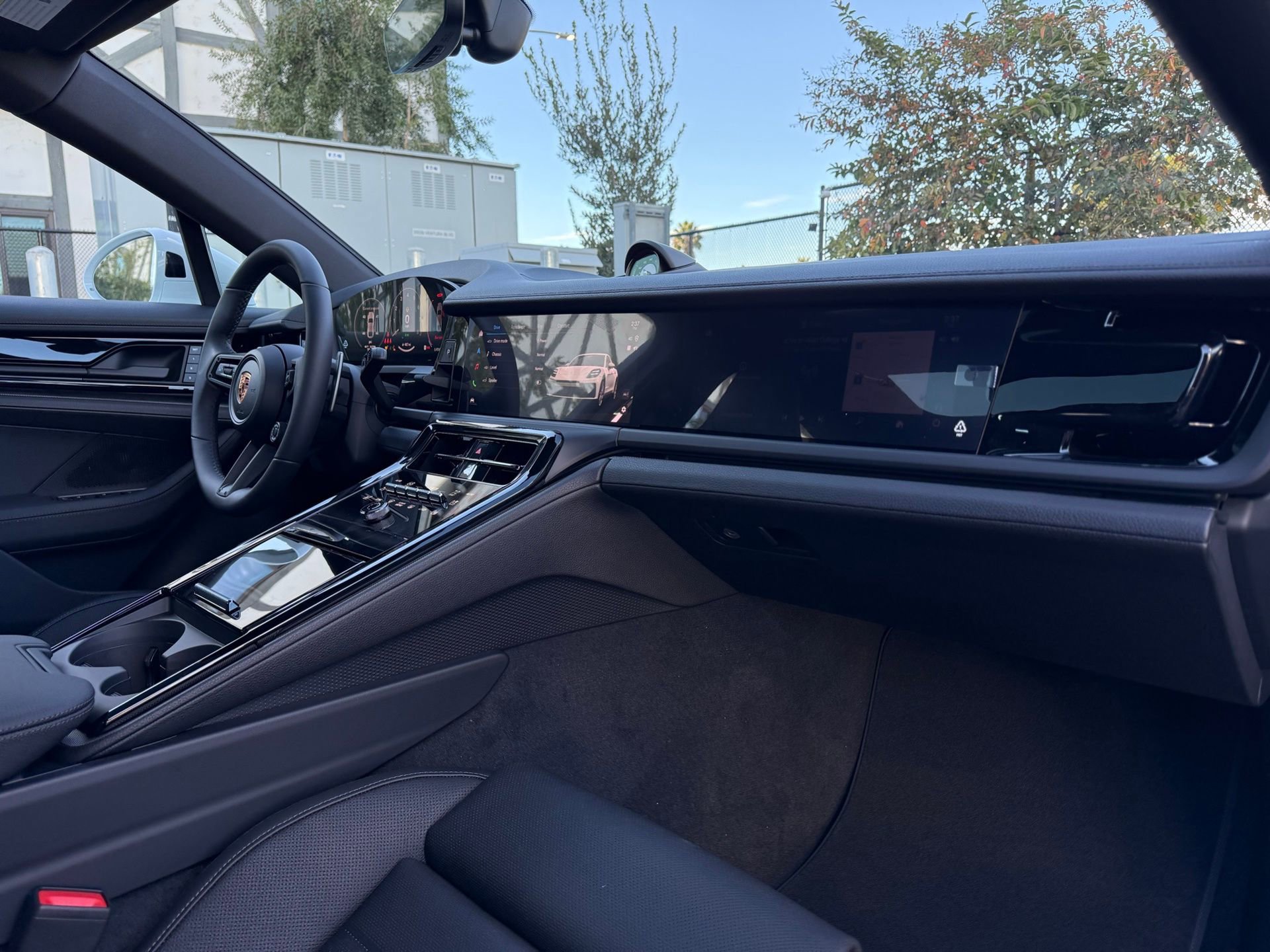 New 2026 Porsche Panamera 4 E-Hybrid AWD/4WD image 25