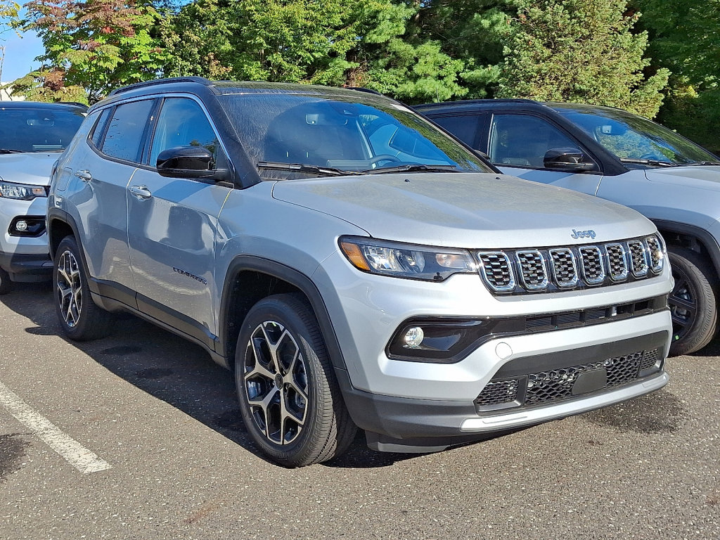 New 2026 Jeep Compass Limited image 3