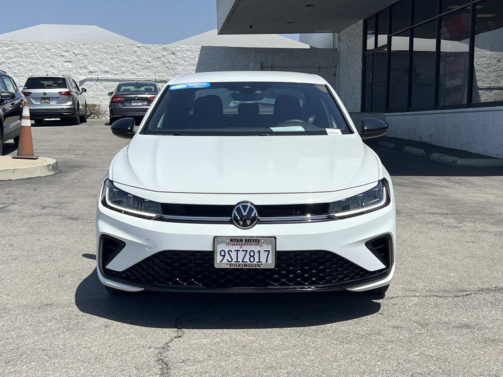 Used 2025 Volkswagen Jetta Sport image 4