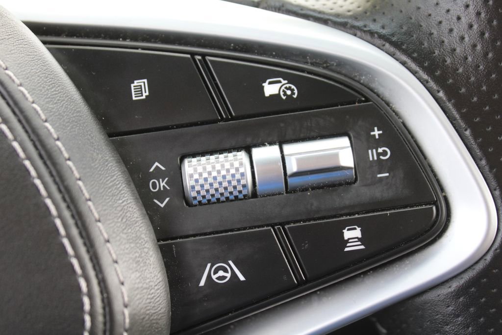 Used 2023 Genesis GV70 2.5T w/ Sport Prestige Package image 40