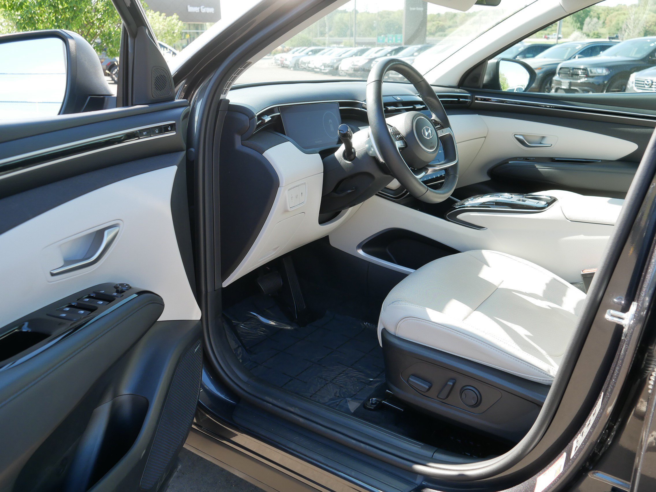 Used 2023 Hyundai Tucson Limited AWD/4WD image 11