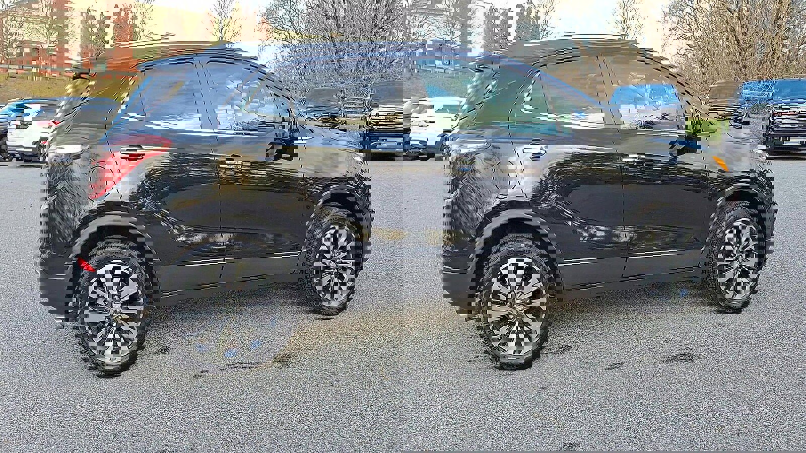 Certified 2022 Buick Encore Preferred w/ Safety Package image 9