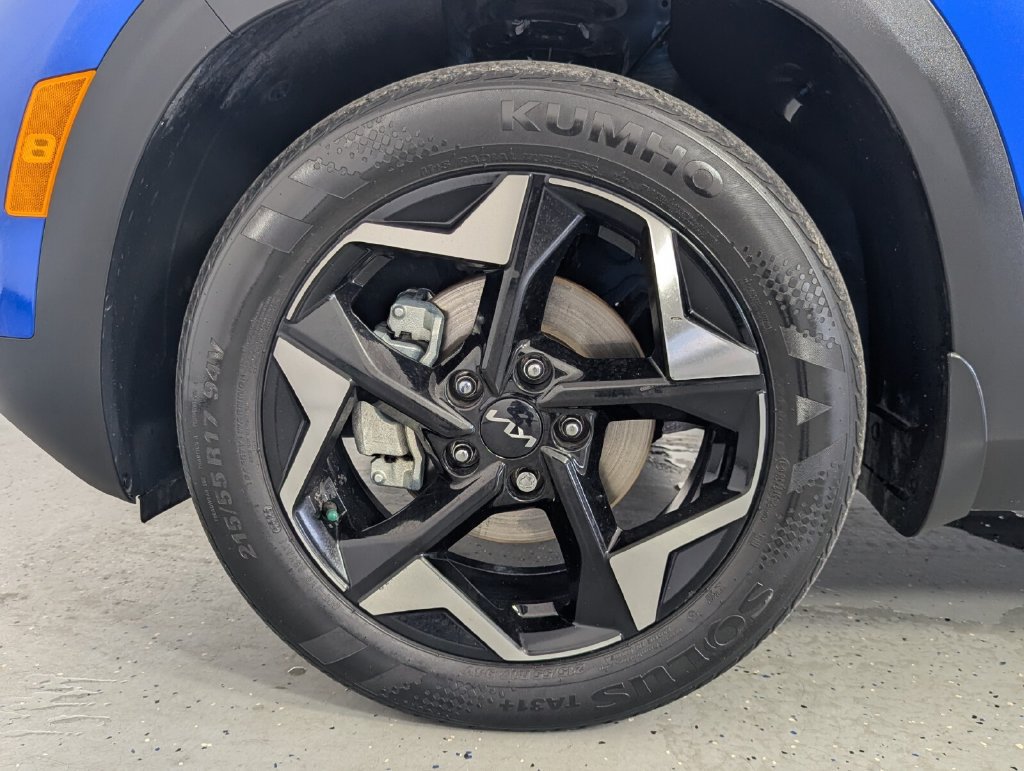 Used 2025 Kia Seltos S FWD image 8