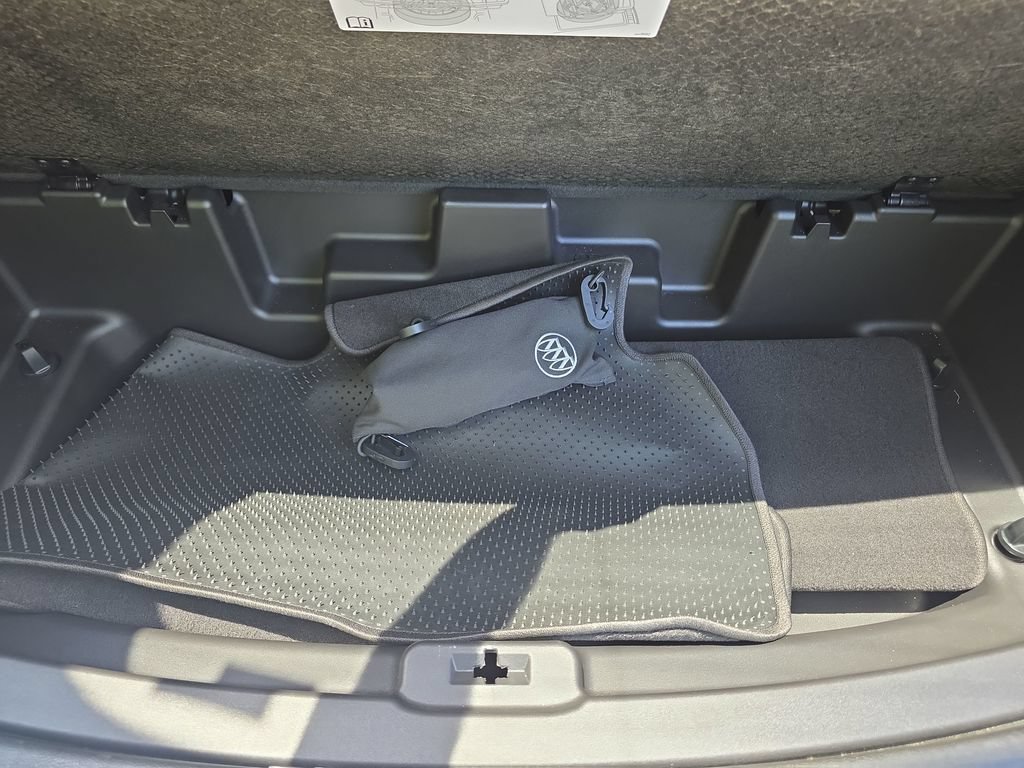 Used 2022 Buick Enclave Essence FWD image 35