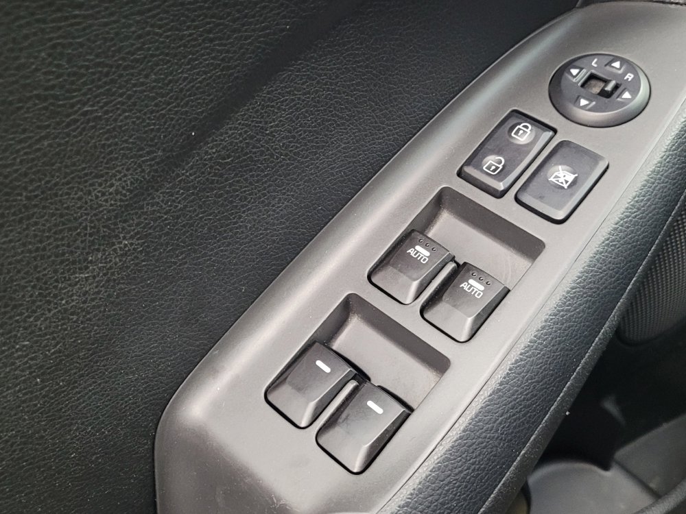 Used 2017 Kia Forte LX image 27