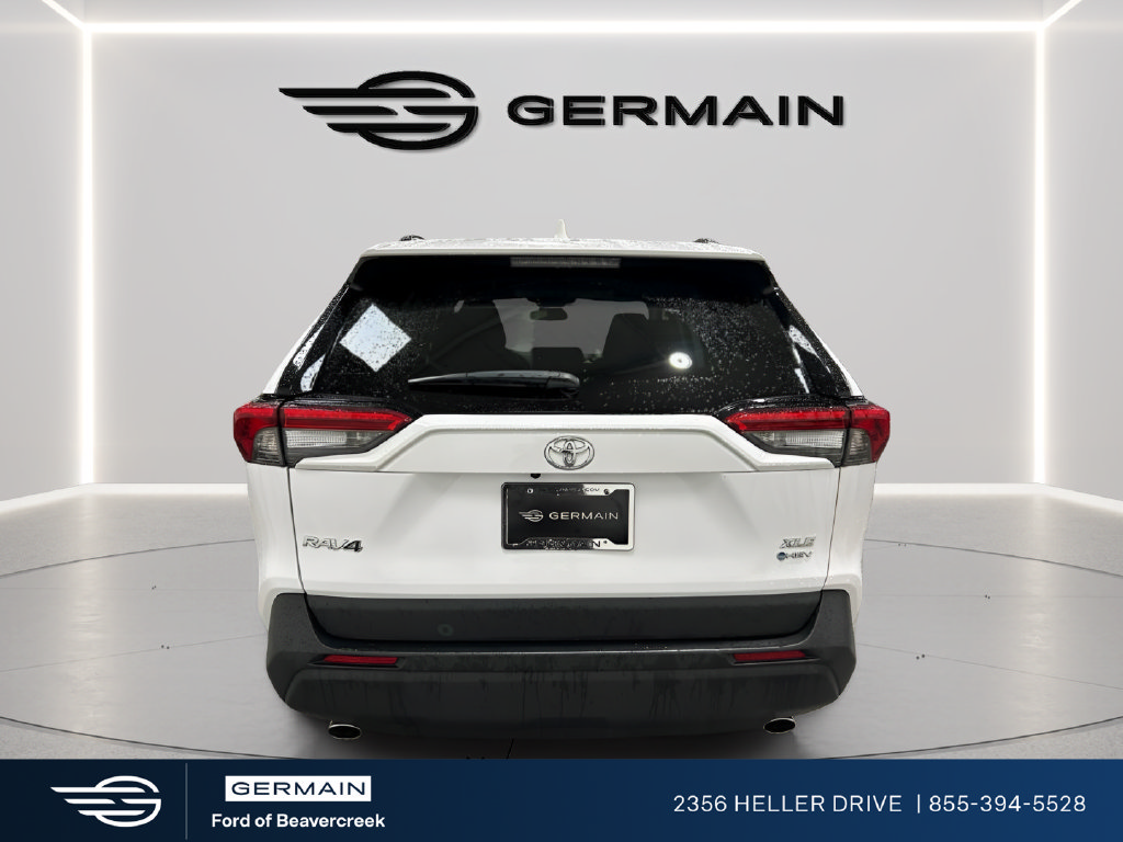 Used 2025 Toyota RAV4 XLE AWD/4WD image 7