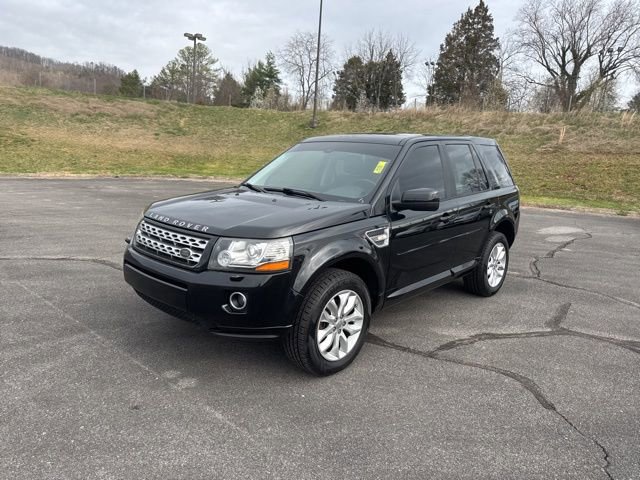Used 2015 Land Rover LR2 image 4
