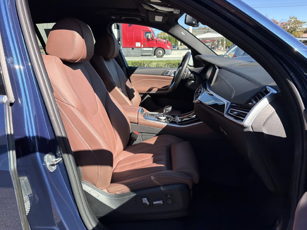 Used 2020 BMW X5 xDrive40i w/ Premium Package AWD/4WD image 22