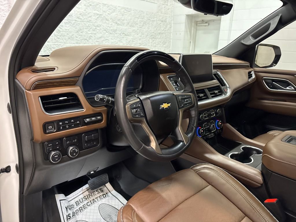 Used 2023 Chevrolet Suburban High Country w/ Advanced Technology Package image 15