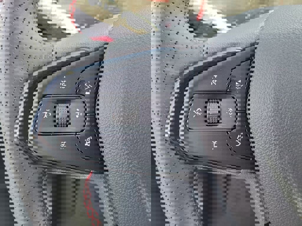 New 2026 Chevrolet Trax RS w/ Driver Confidence Package image 5